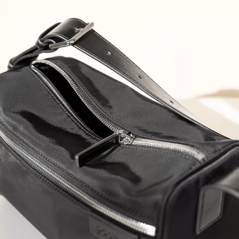 Paano pumili ng paraan ng pagsasara ng isang bag?