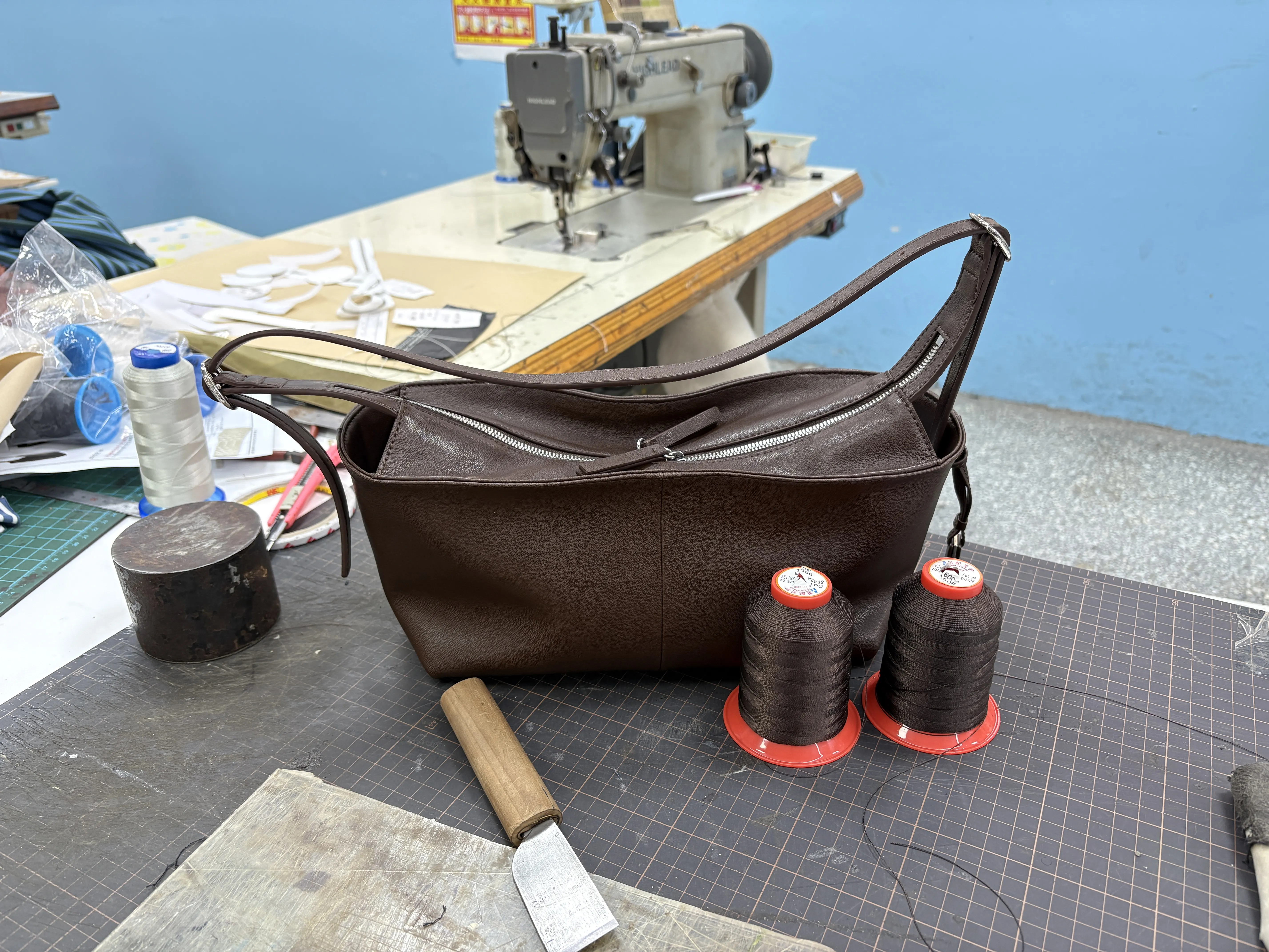 Paano Ipinanganak ang Tunay na Leather Bag?
